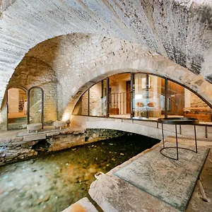 Bed & Breakfast La Prevote - Particulier & Restaurant L'Isle-sur-la-Sorgue